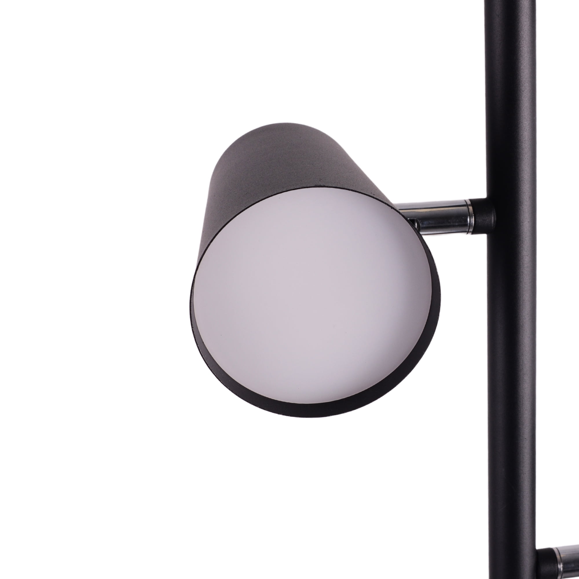 Mainstays LED Floor Lamp, 62.2 in Height, 3 Adjustable Lights, Matte Black Finish, 1-Pack
