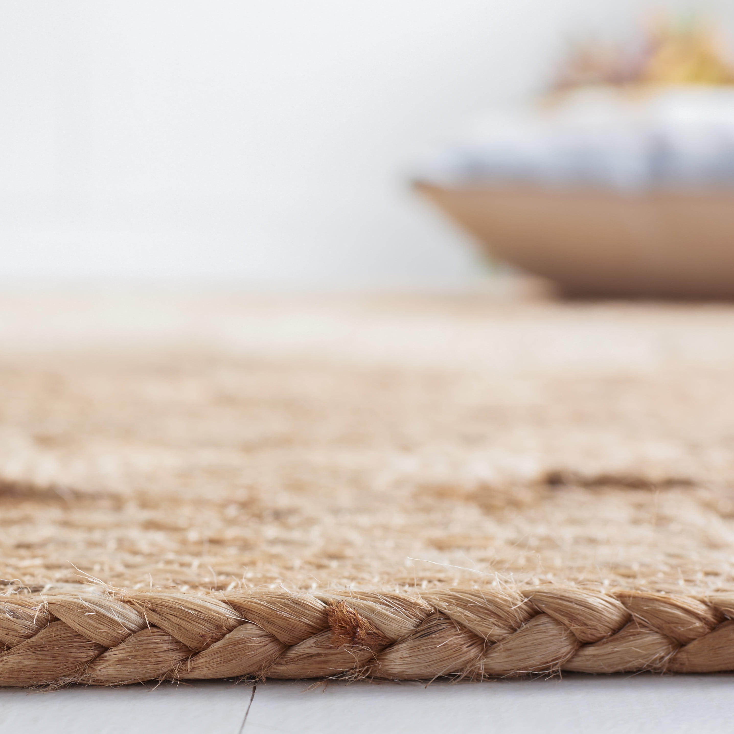 SAFAVIEH Natural Fiber Comhgham Geometric Area Rug, Natural, 10' x 10' Round