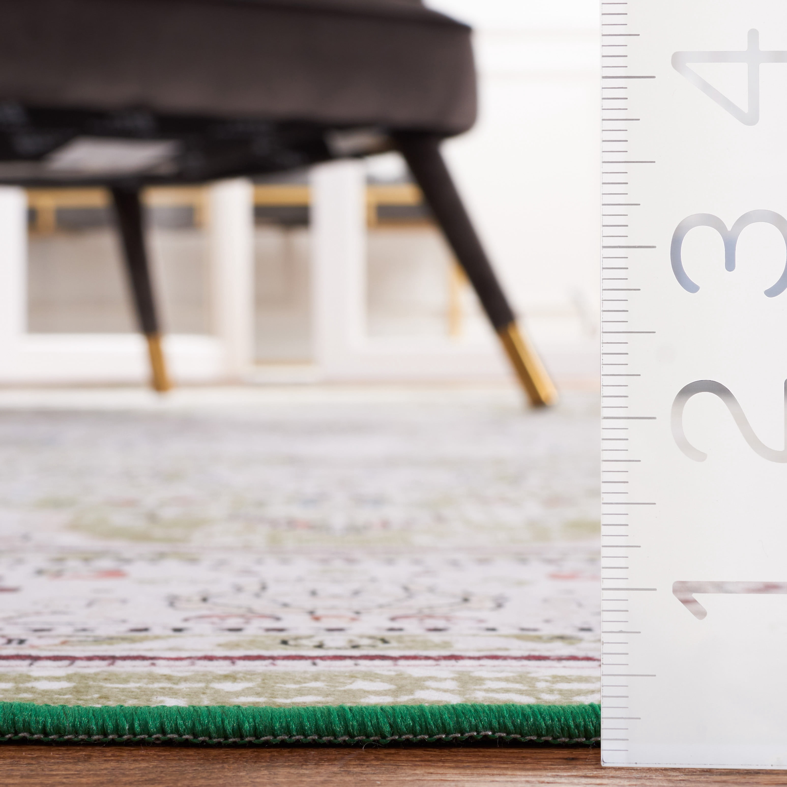 SAFAVIEH Tucson Natalie Oriental Machine Washable Runner Rug, Green/Beige, 2'6" x 6'