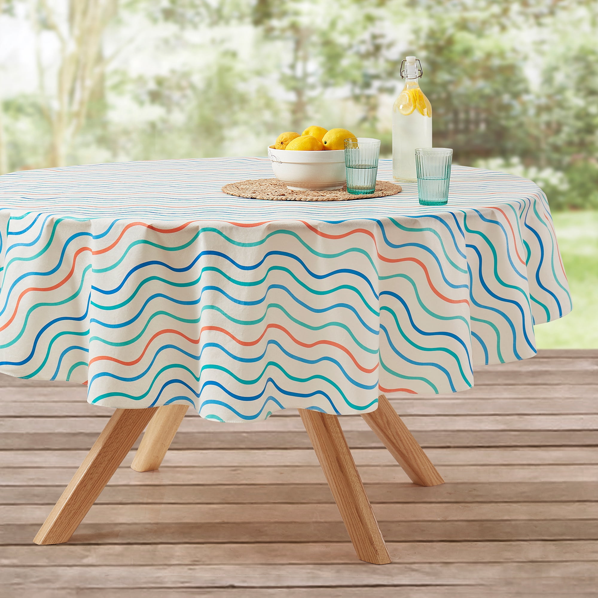 Mainstays Summer Fun Tablecloth, Indoor & Outdoor Table Decoration 70" Round - Wave