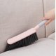 thumbnail image 1 of Cepillo de limpieza de cerdas suaves para sábanas | Plumero de mango largo para sofá, muebles, escritorio, eliminación de pelo y escombros | Cerdas densas de plástico | Tamaño grande de 15 pulgadas, 1 of 6