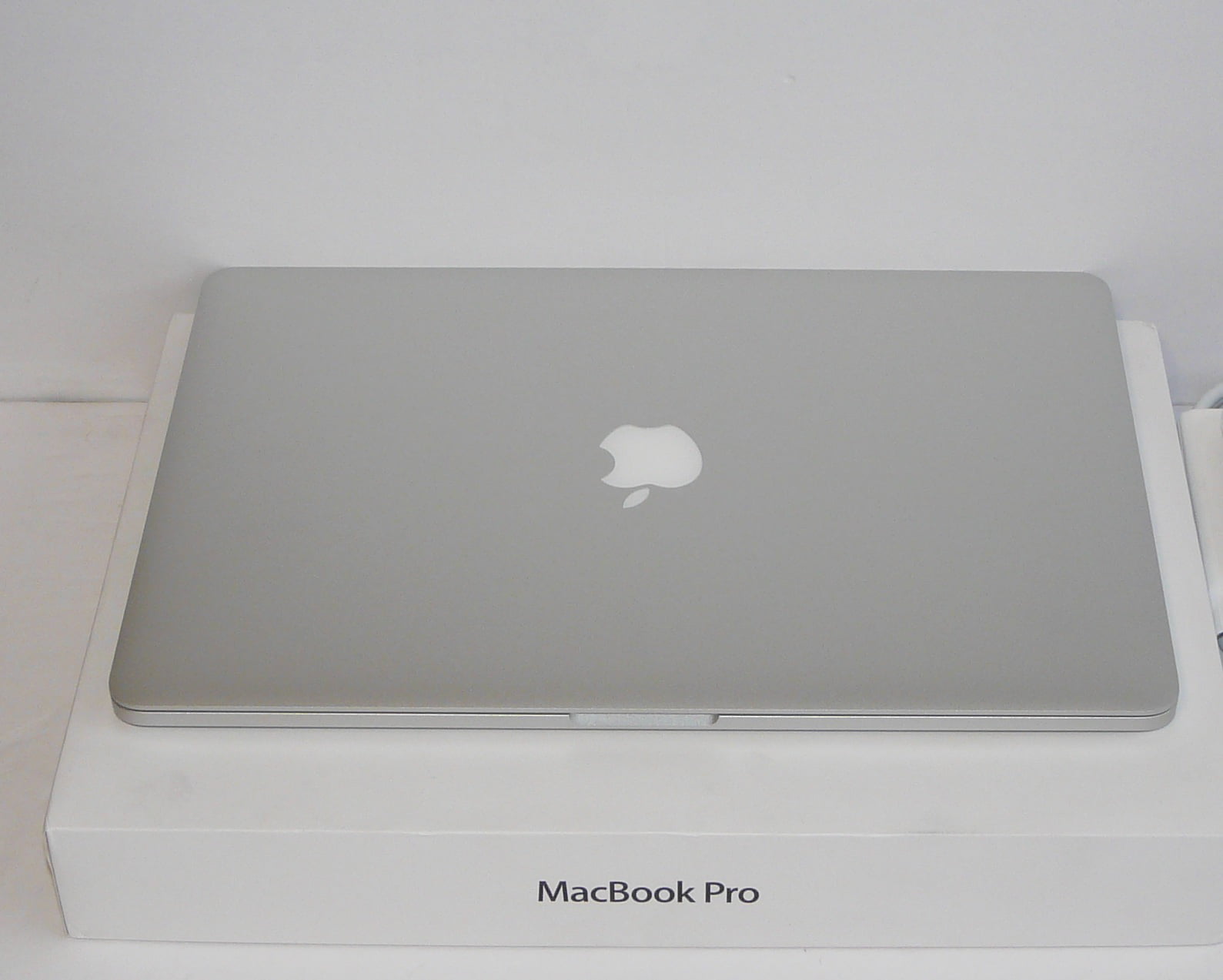 Apple MacBook Pro 15-Inch Retina Laptop i7 2.5GHz • 16GB DDR3 Ram