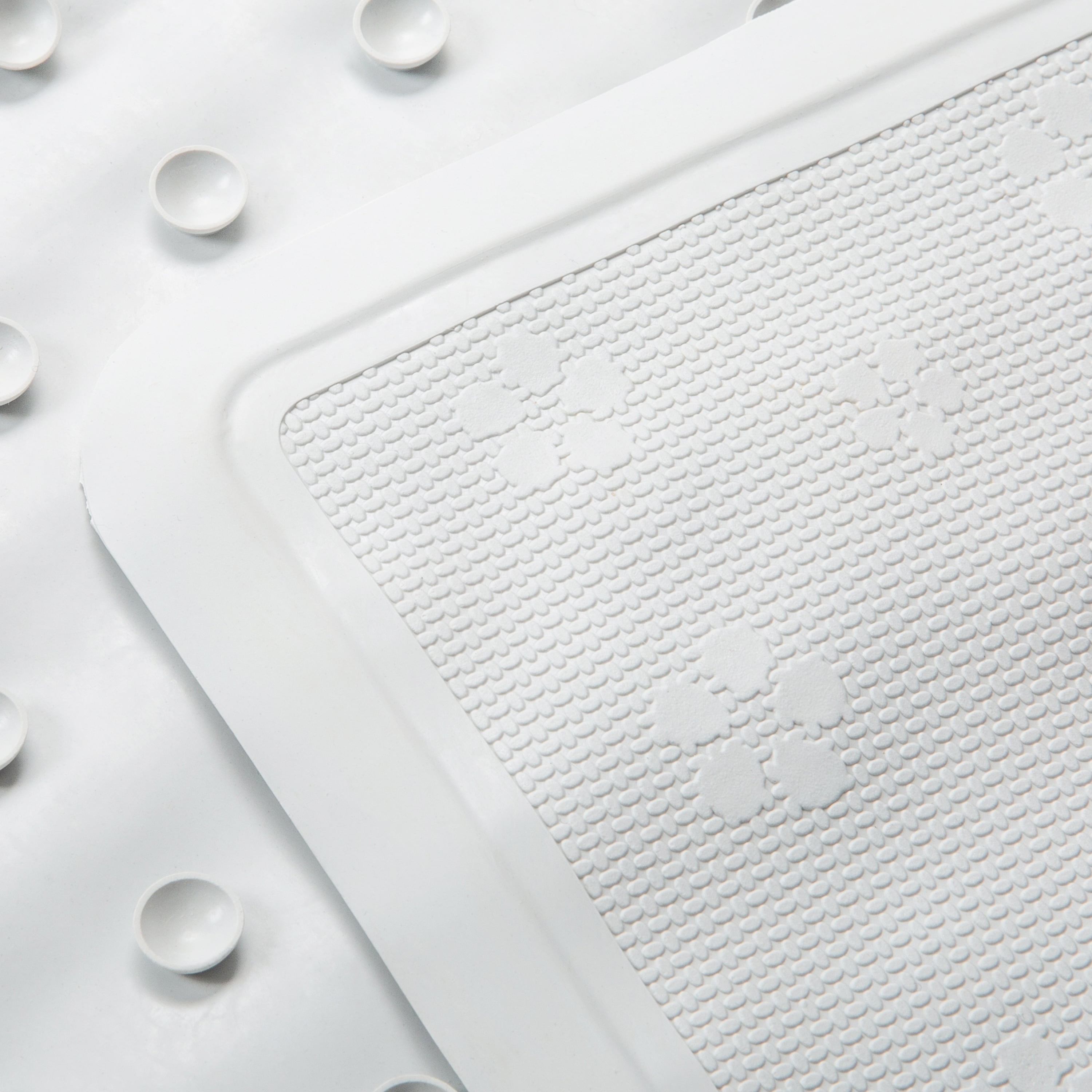 Bath Bliss Large Bath Mat in White