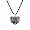 thumbnail image 2 of Fiudx Collar de Oso, Elegante Joya Nórdica con Colgante, Accesorio de Moda de Aleación de Plata, 45 Cm de Largo con Colgante de 4 X 4 Cm, Ideal Como Regalo para Amigos o Uso Personal, Pieza Única., 2 of 3