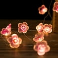 thumbnail image 4 of Guirnalda de luces de cerezo rosa BRILLAR con pilas Rojo Verde, 4 of 5