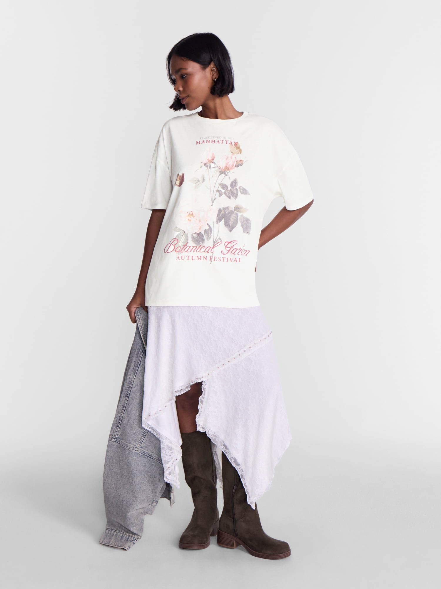 No Boundaries Washed Graphic Boyfriend Tee, Women's XXS-XXL