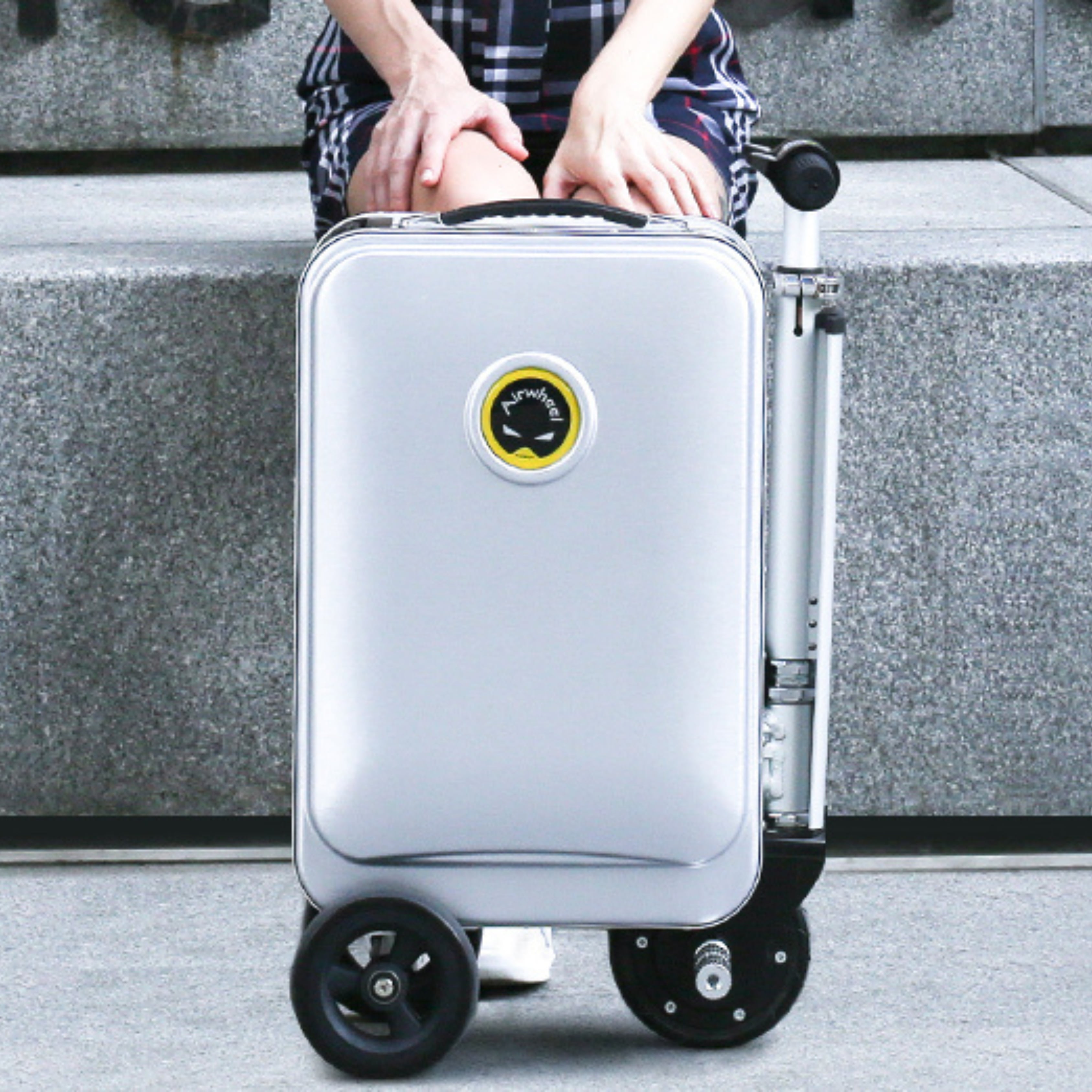 Airwheel SE3S Electric Mini Smart Silver Scooter Luggage 20 Inch Riding  Suitcase