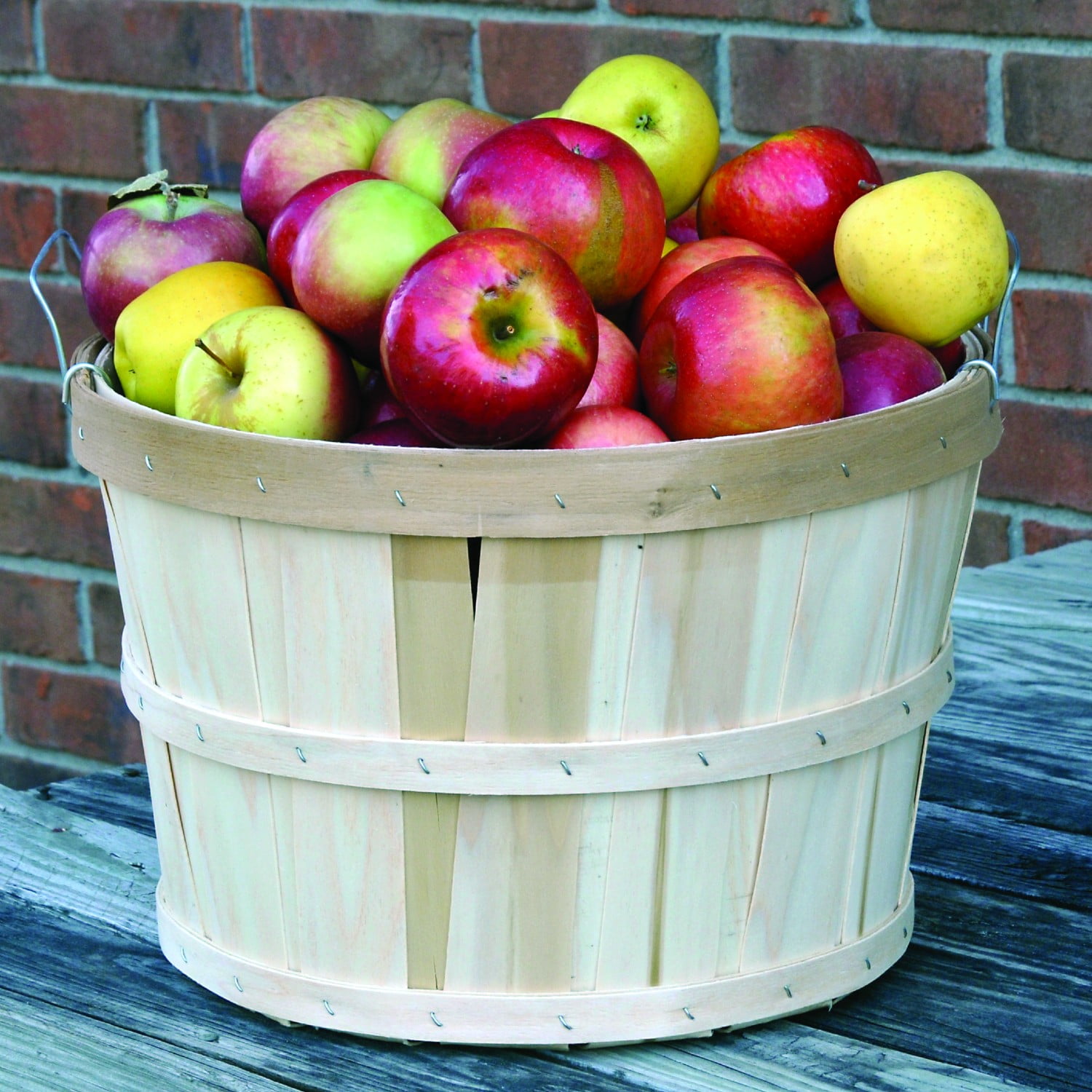 Lehman's Handcrafted Half Bushel Baskets, Vintage Style USA Made Poplar Wood with Wire Handles, 9.5 x 14.75 inches, Set of 4