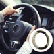 thumbnail image 5 of Funda para volante de coche, universal, 38 cm, suave y de felpa. Beige, 5 of 7