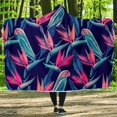 thumbnail image 1 of Couverture à Capuche Motif Fleur Tropicale TF024, 1 of 5