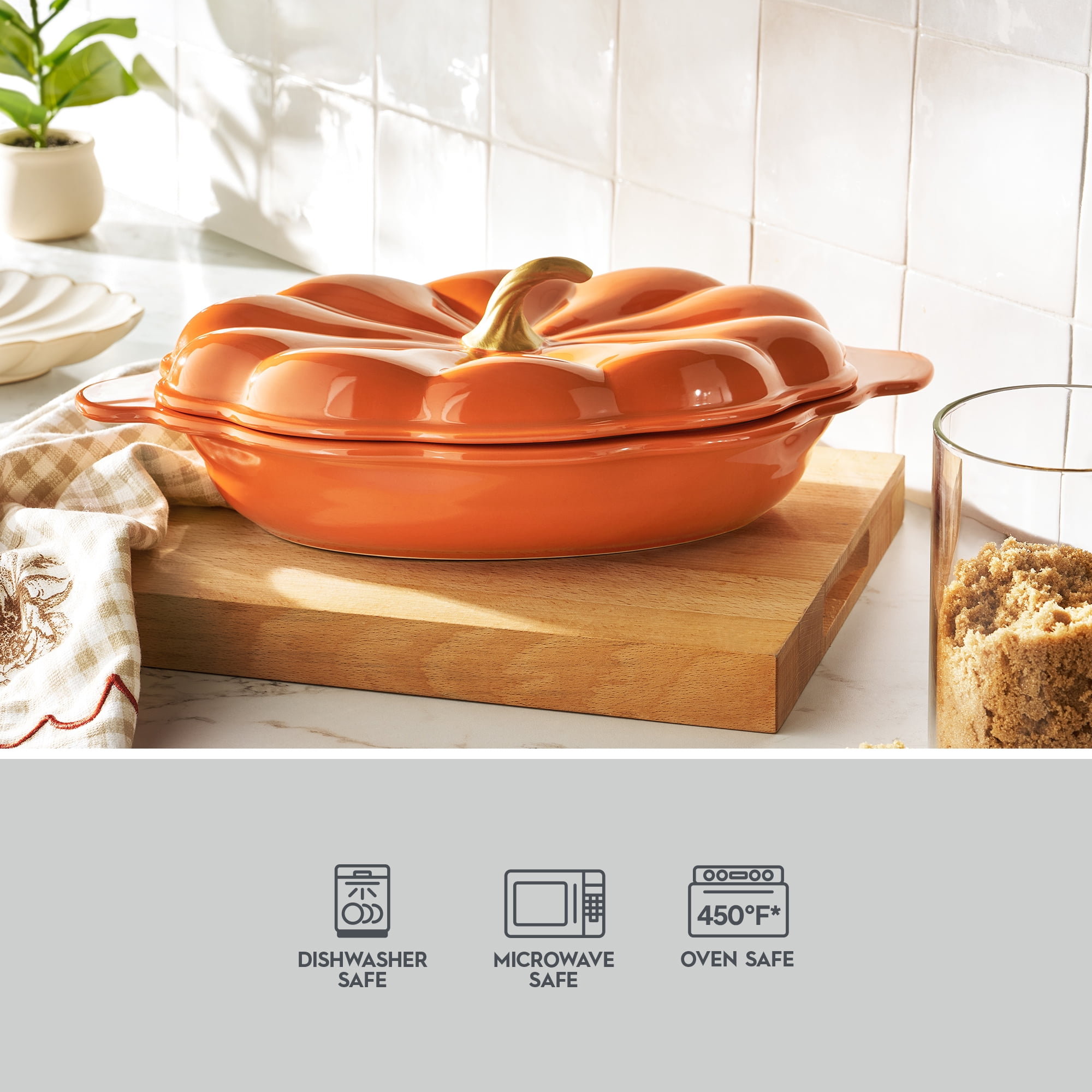 The Pioneer Woman Pumpkin Orange 3-Quart Oval Stoneware Baking Dish With Lid
