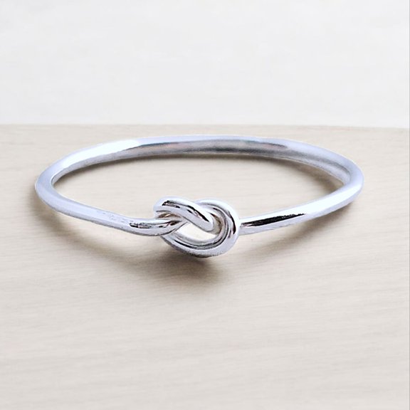 SS DESIGNS Handmade 925 Sterling Silver Knot Ring – Elegant Minimalist Promise Ring for Women, Delicate Love Knot Band, Stackable Hypoallergenic Silver Jewelry Gift