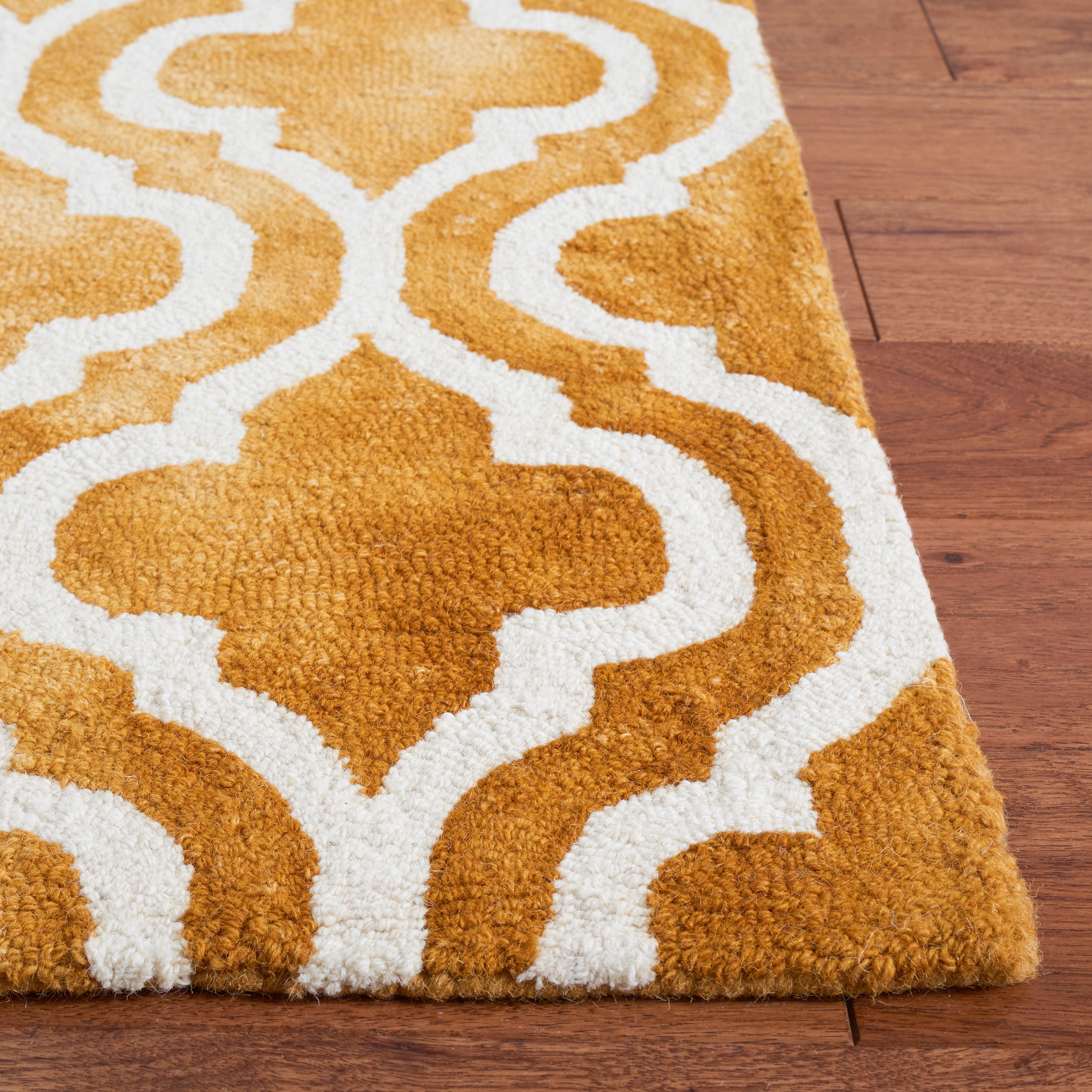 Safavieh Dip Dye Jolyon Geometric Wool Area Rug, Gold/Ivory, 3' x 5'