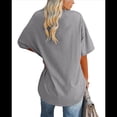 thumbnail image 3 of Camiseta Básica de Corta con Cuello en V, Gris , Talla S, 3 of 5
