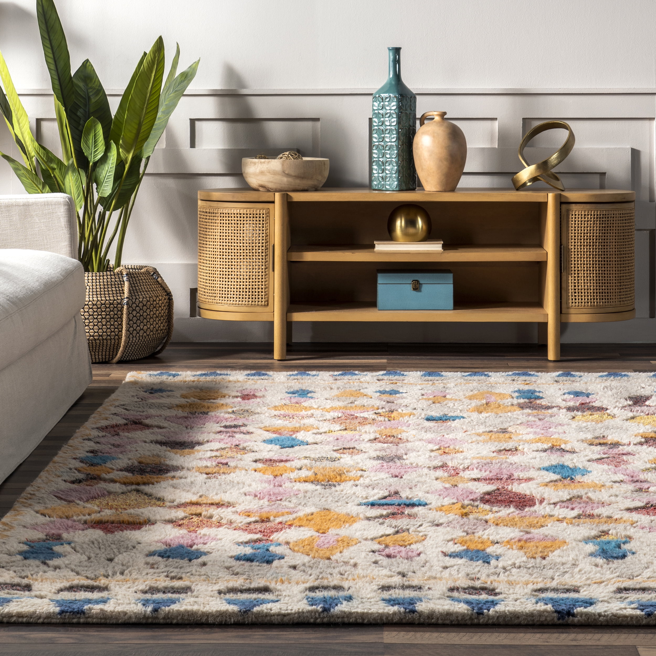 nuLOOM Hand Tufted Moroccan Helaine Shaggy Area Rug, 2' 6" x 8', Multi