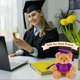 thumbnail image 5 of Set de regalo de graduación Zhanmai 2025 con oso de peluche y collar, 5 of 7