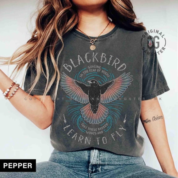 Blackbird Shirt Old School Rock Band Shirt Oversized Trendy Tee Retro Music Shirt Concert shirt Song Lyrics beatle tee