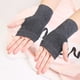 thumbnail image 1 of Guantes de mujer de color sólido, cálidos, de medio dedo, para hombre y mujer, sin dedos, de poliéster, 1 of 4