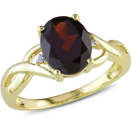 Tangelo 3 Carat T.G.W. Garnet and Diamond-Accent 10kt Yellow Gold Cocktail Ring