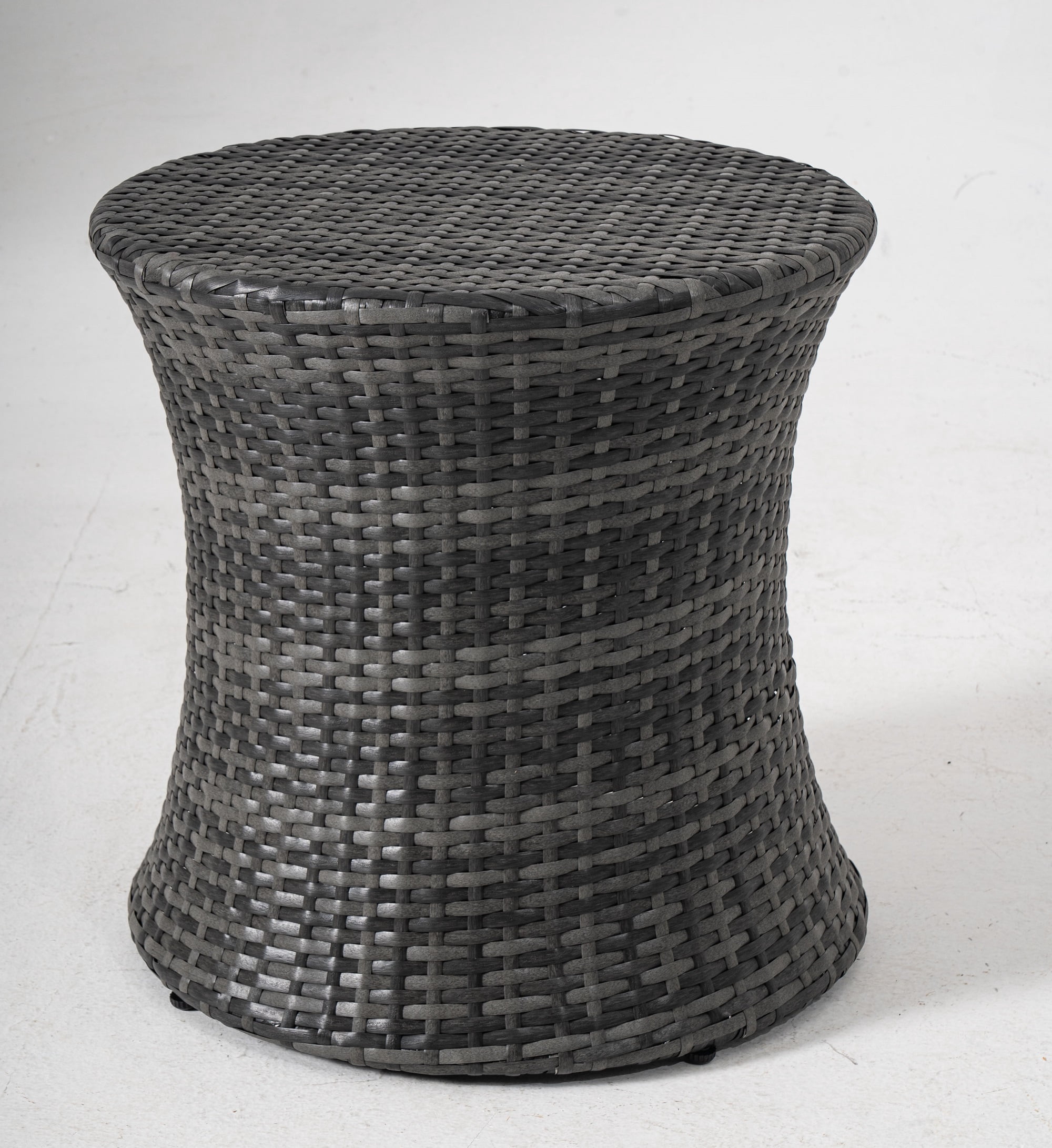 Round Outdoor Patio Side Table Faux Rattan End Table 20 Inch Hourglass Wicker Accent Mini Table Steel Frame Lightweight Gray