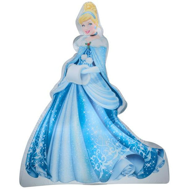 3.5' Disney Photorealistic Cinderella in Winter Outfit