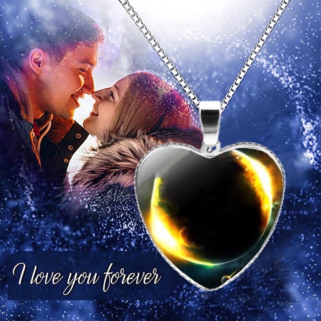 Xihbxyly Collar de Galaxia, Colgante En Forma de Corazón, Pieza Artística con Diseño Único Del Universo, Brillo Deslumbrante de 360 Grados, Regalo Perfecto para Cualquier Ocasión, Ideal para Mujeres