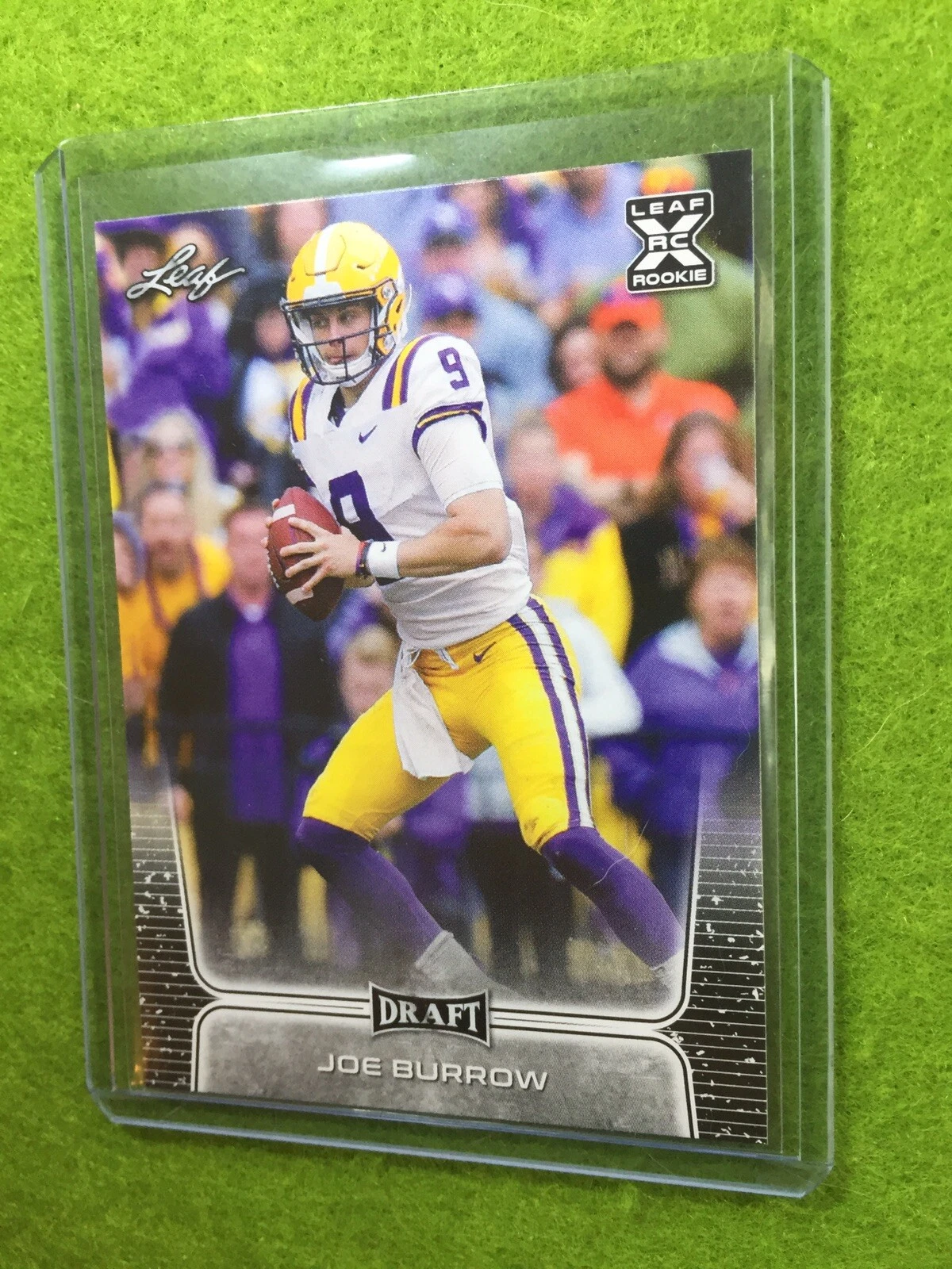 JOE BURROW ROOKIE CARD JERSEY #9 LSU RC 2020 Leaf Football CINCINNATI BENGALS