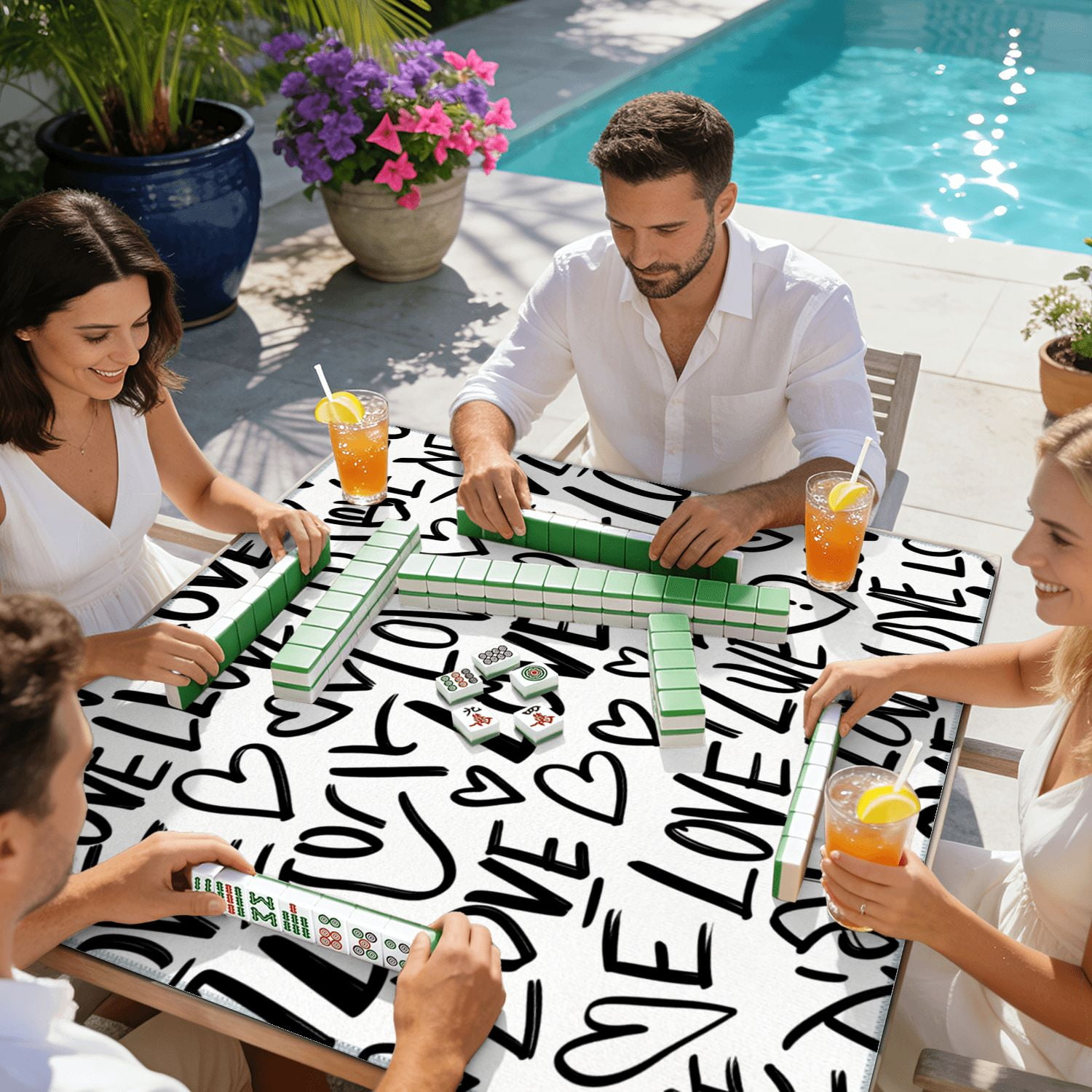 Mahjong Mat 31.5" x 31.5" Abstract seamless chaotic words love hearts Grunge monochrome Non-Slip Noise Reduction American Mahjong Tiles Table Cover for Dominoes Poker Card Board Games Gift