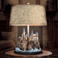 thumbnail image 2 of La Sculpture Lumineuse de la Lampe de Table du Château de Poudlard de Bradford Exchange Harry Potter, 2 of 4