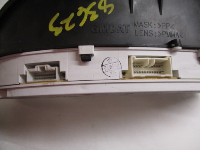 Pre-Owned 04 05 06 Suzuki Forenza Speedometer Speedo Cluster MPH 43K OEM LKQ - Verify Specific Vehicle Fitment In Description - (Good)