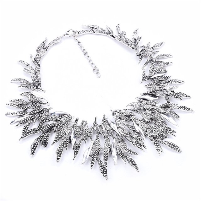 Minnieouse Collar Magniloquent Amulet Aleación clásica Sólido a prueba de herrumbre Cuello delicado Banquete de boda Distintivo Eminente Mujer Ropa, zapatos y accesorios Miscelánea Blanco Minnieouse AP014447-02