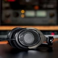 thumbnail image 5 of Shure SRH1840 Auriculares Profesionales con Parte Posterior Abierta (Negro), 5 of 5
