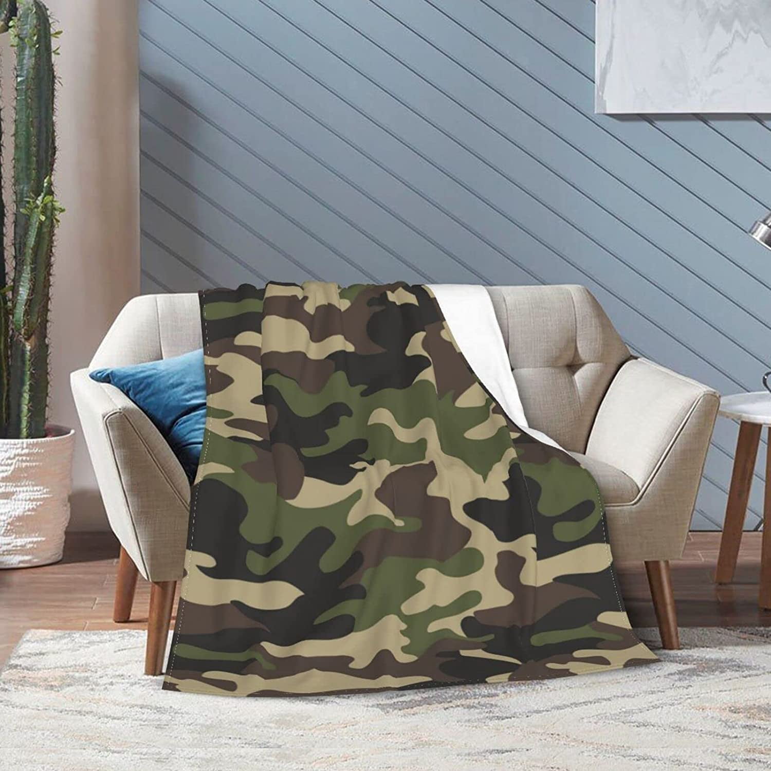 Military Camouflage Throw Blanket Ultra Soft Warm All Season Green Camo Decorative Fleece Blankets for Bed Chair Car Sofa Couch Bedroom 60"X50"