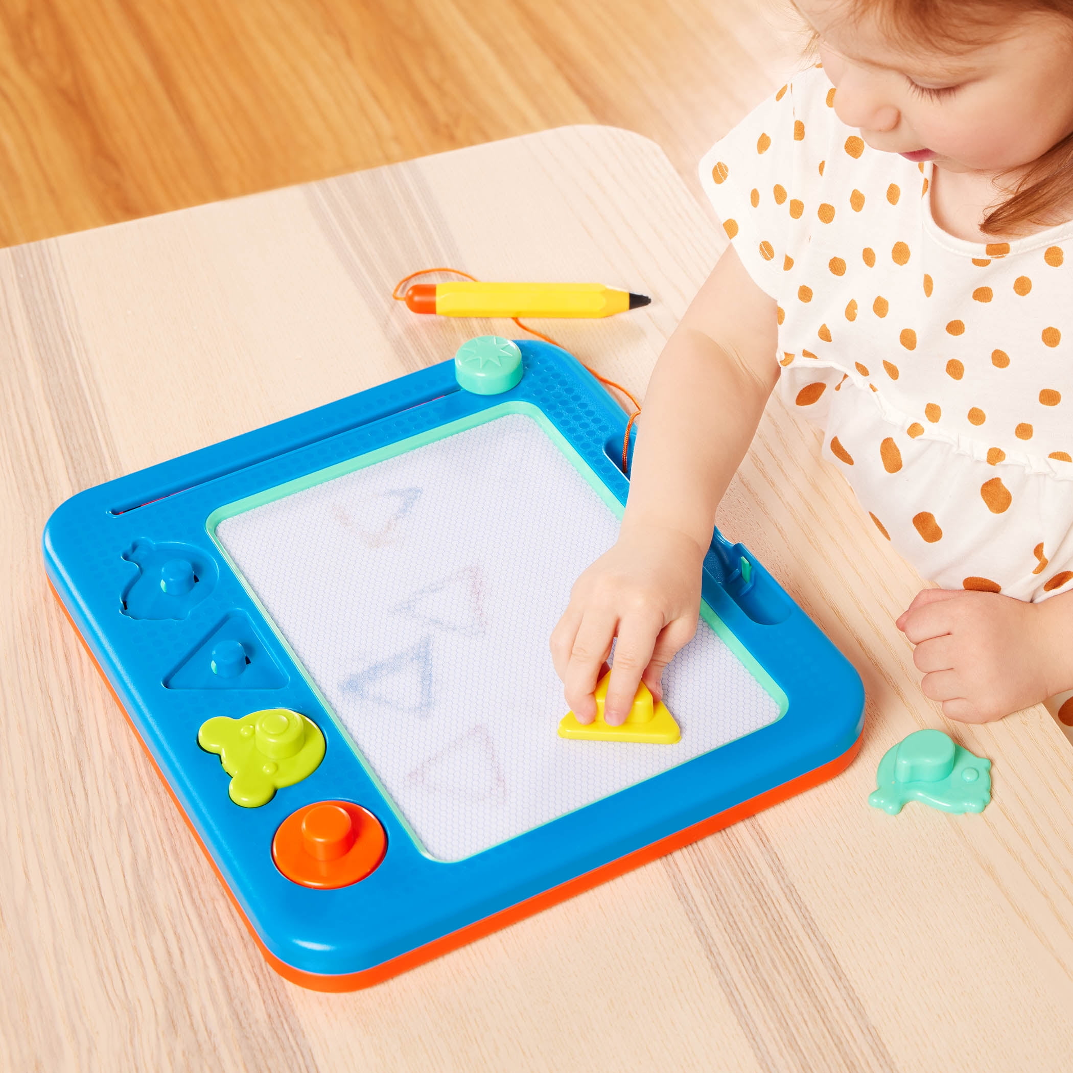 Battat Easy-Doodle Magnetic Drawing Plastic Board with Color Reveal, Toddler and Preschool Toys