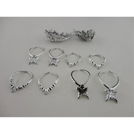 Qiyun A Group of 12 Pieces of Jewelry in Silver Plastic 8 Necklaces and 4 Crowns Made to Fit the Barbie Doll
