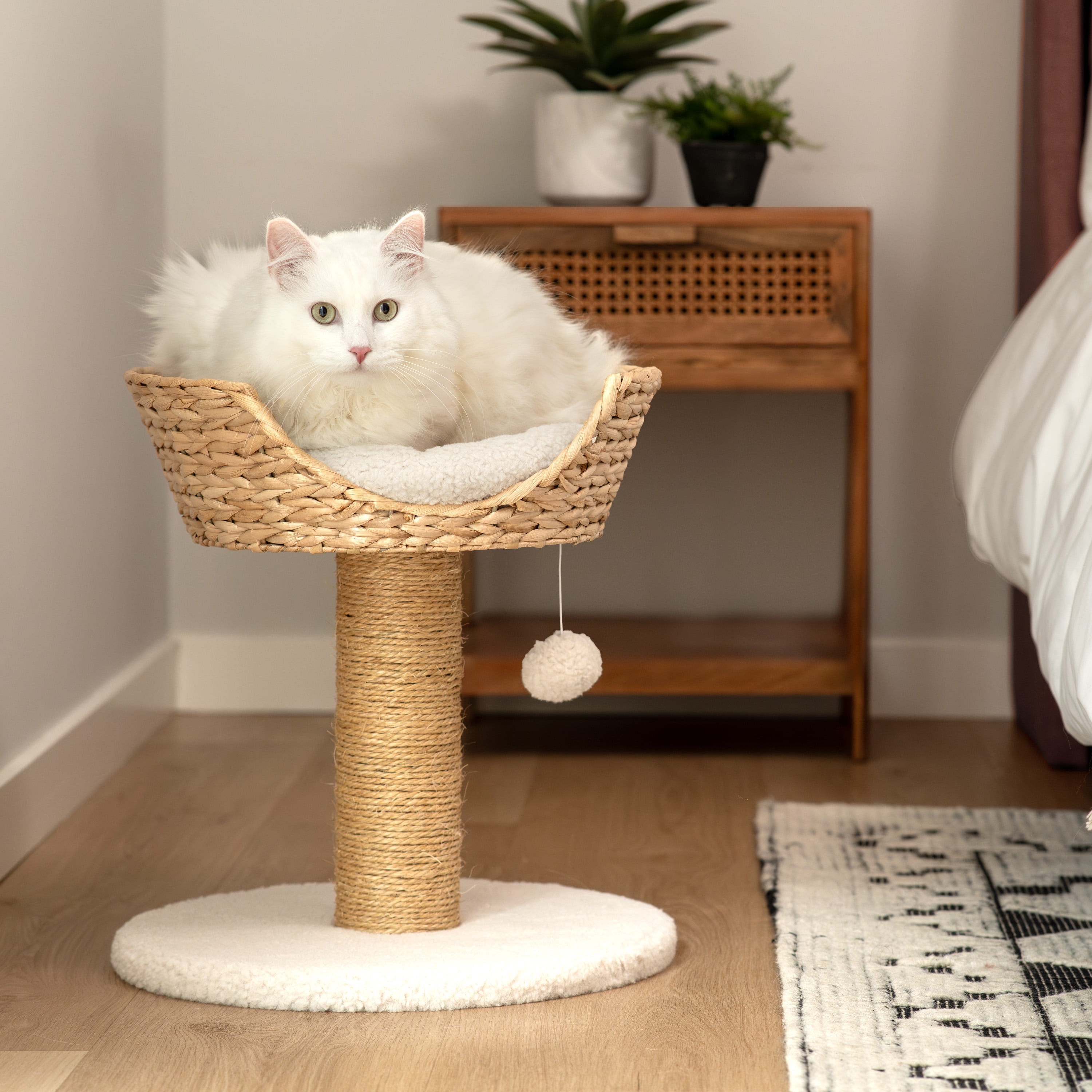 Harry Barker Deluxe Cat Scratcher Post with Wicker Bed for Cats Under 15 lbs
