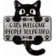 thumbnail image 1 of Letrero de hojalata vintage con diseño de gato negro: "Los gatos son bienvenidos, tolerados". Decoración de pared divertida con diseño de gato., 1 of 9