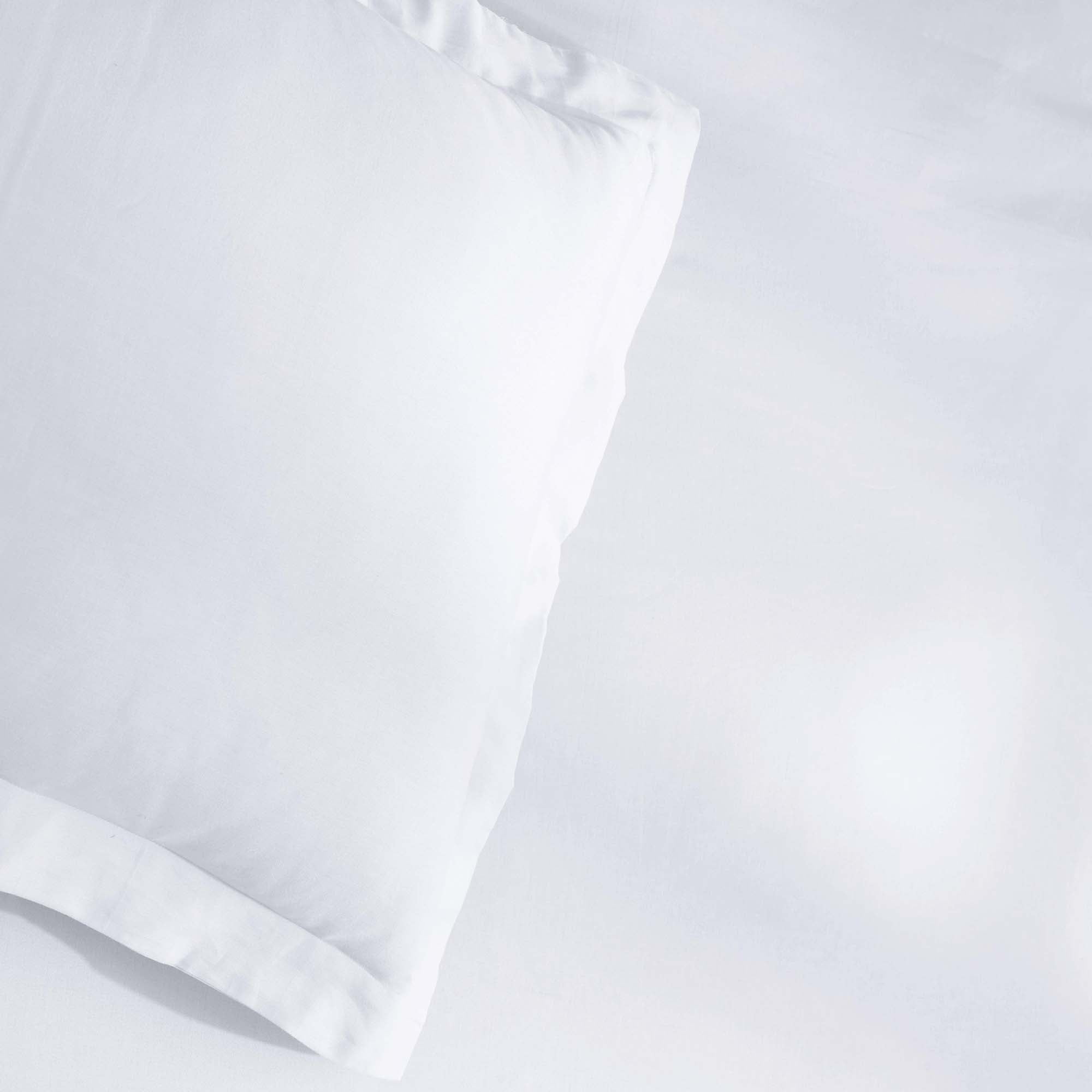 Superior Egyptian Cotton 300 Thread Count Duvet Cover Set, Full/Queen, White