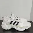 thumbnail image 4 of adidas Magmur Runner Chaussures de Course pour Femmes, 4 of 16