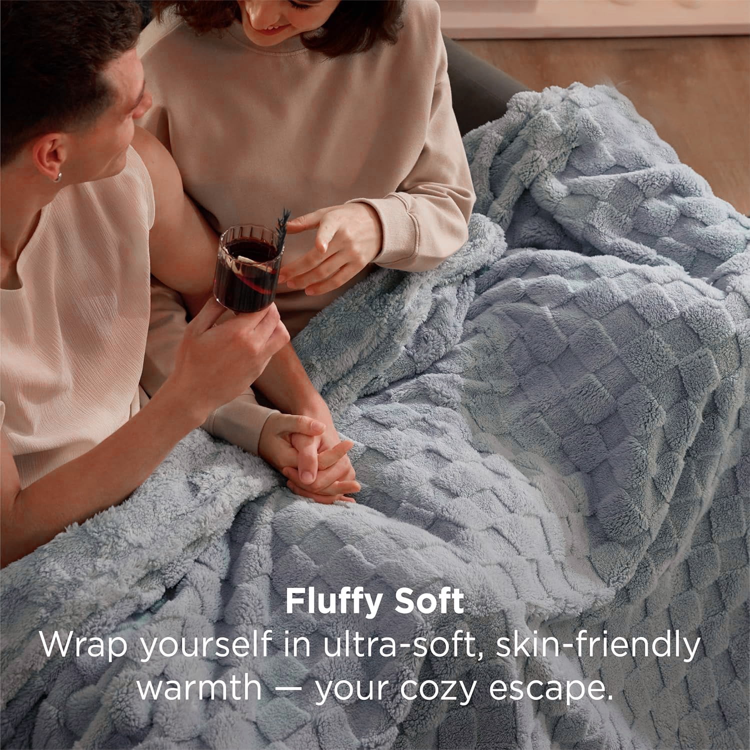 ROSEKIND Super-soft Aesthetic 3D Embossed Checkerboard Fleece Throw Blanket, Reversible Luxury Textured Fuzzy Plush Throw for Couch Bed Sofa, All-season, Blue Grey, 60"x80"