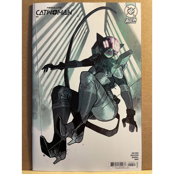 Absolute Catwoman #2 Comic Book