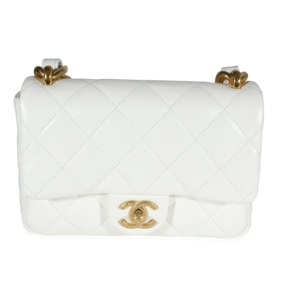 Pre-Owned Chanel White Quilted Lambskin Small Funky Town Flap Bag