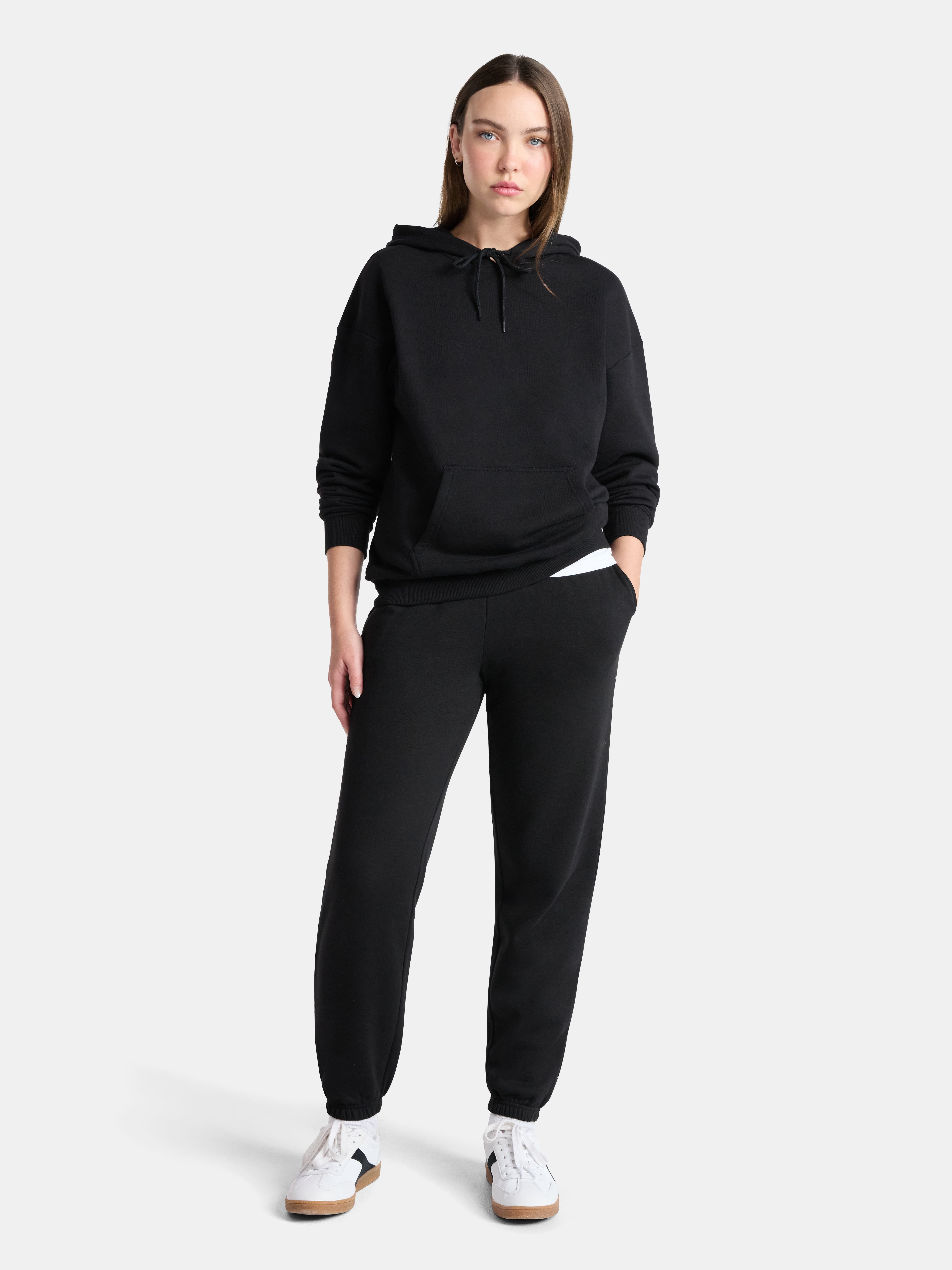 No Boundaries Soft Fleece Joggers, 29'' Inseam, Women's XXS-4X