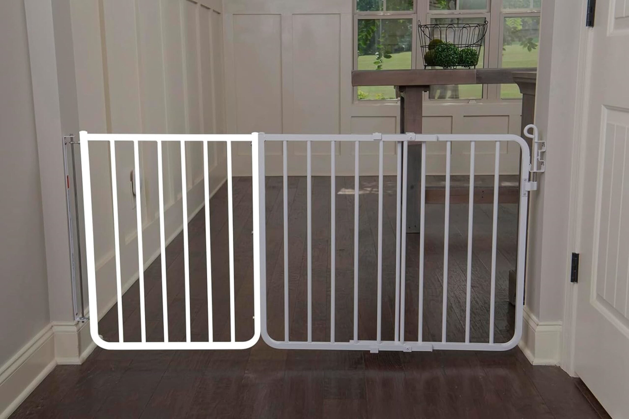 Cardinal Gates 21.75'' Gate Extension, Color White