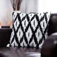 thumbnail image 2 of Gouchee Design Coussin IKAT, 2 of 2