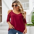 thumbnail image 4 of CHUANK Hauts d'Été pour Femmes à Col en V Épaules Dénudées T-Shirts Découpés en Dentelle Manches Courtes Blouses Unies, 4 of 7