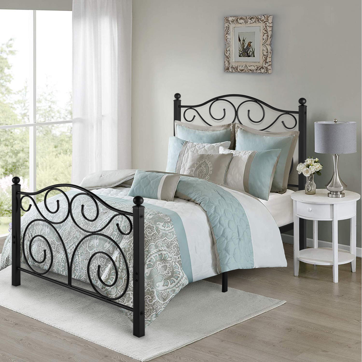 Traditional Metal Bed Frame/Platform Bed with Two Butterfly Shape