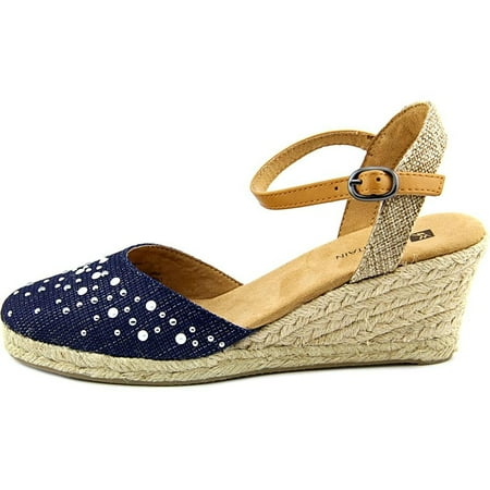 toe closed womens sandals mountain saltwater espadrille casual fabric dialog displays option button additional opens zoom