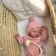thumbnail image 3 of Lifelike Reborn Baby Dolls - Set de Regalo de 19 Pulgadas de Sonrisa Dulce para Recién Nacida Durmiendo con Accesorios de Juguete para Niños de 3 Años en Adelante, 3 of 3