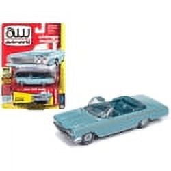 Auto World 1:64 Scale Turquoise 1962 Chevrolet Impala Open